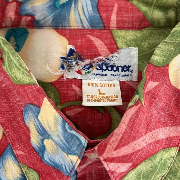 Like new men’s Reyn Spooner Hawaiian shirt, size L. - Picture 2 of 4